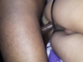 Dando pro negão de ladinho